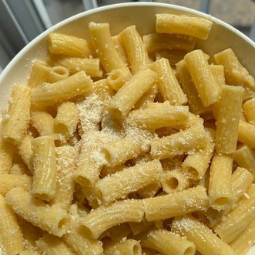Rigatoni with Butter and Parmesan (V)