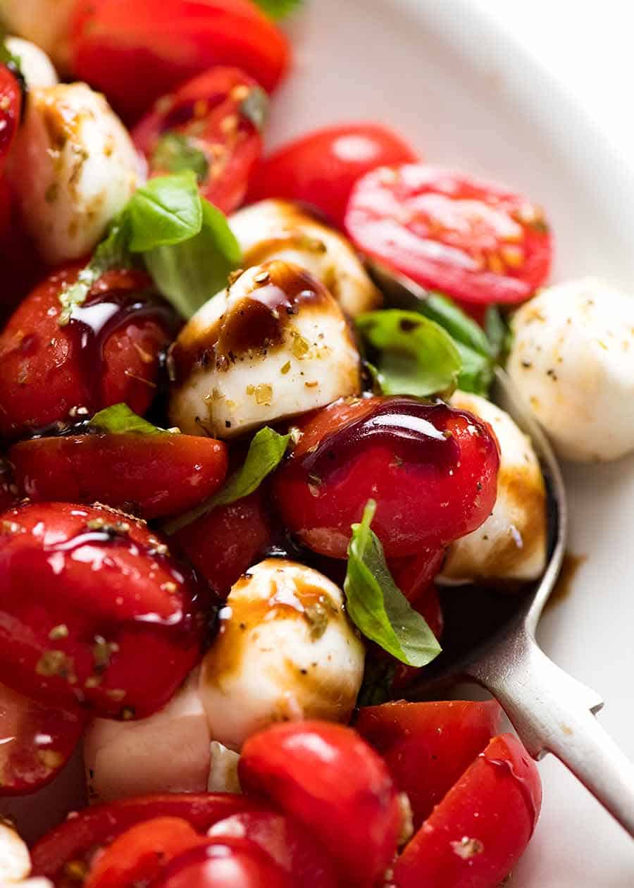 Caprese Mixed Greens Salad (Available with Chicken) (GF)